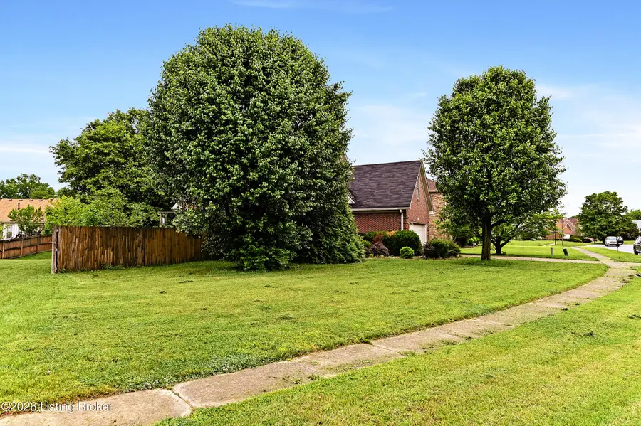 5905 Grandel Blvd, Louisville, KY 40258 - #2