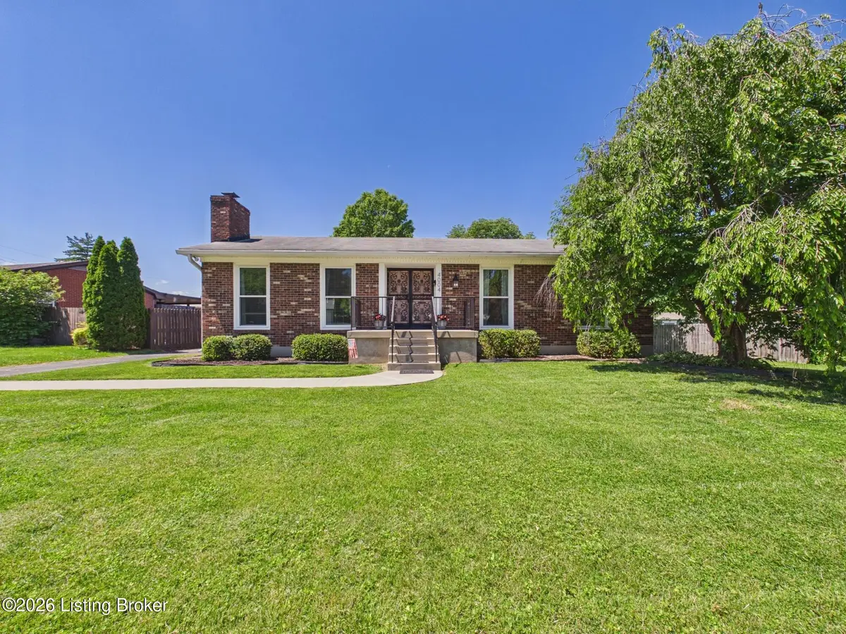4004 Woodgate Ln, Louisville, KY 40220 - #1