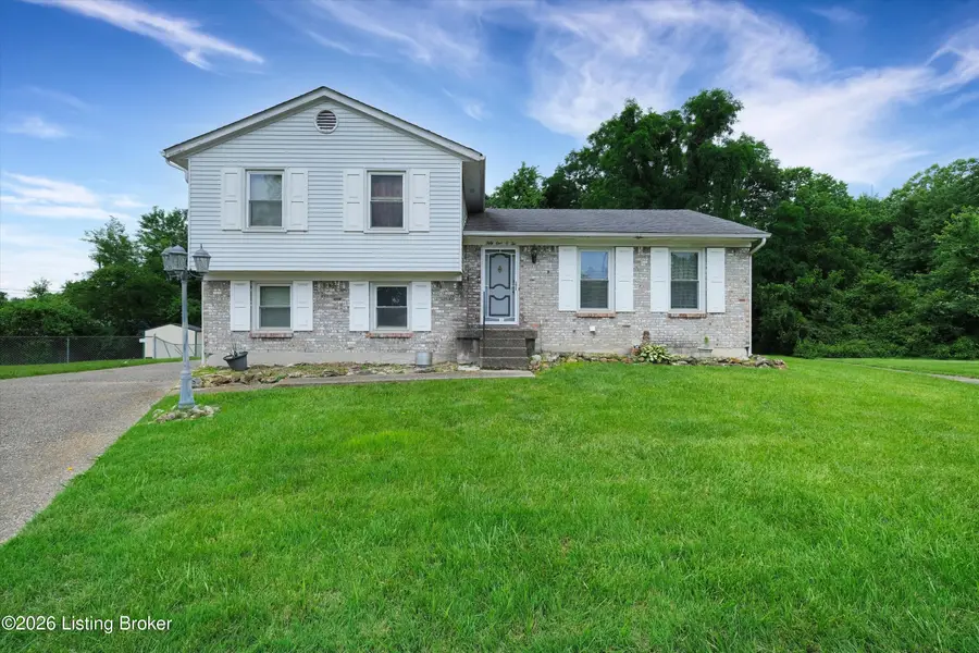 5102 Gathwright Dr, Louisville, KY 40218 - #2
