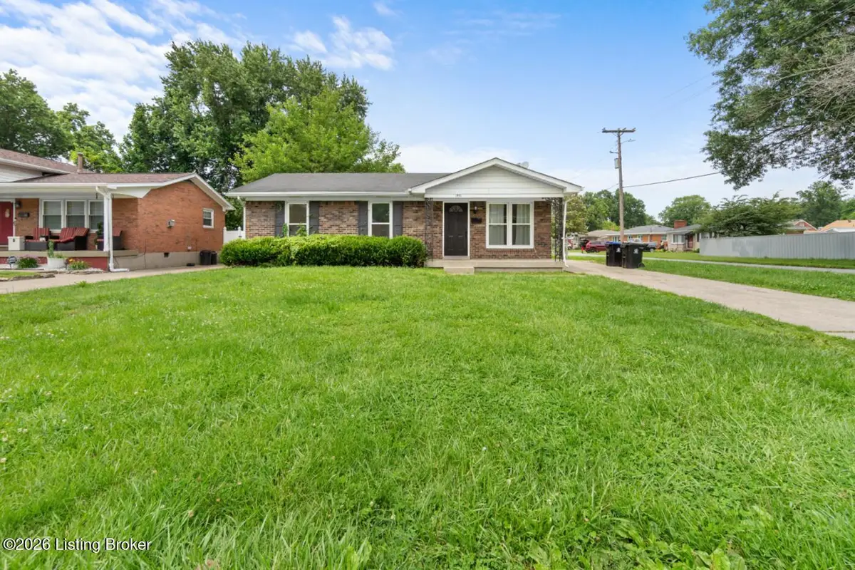 1501 Sadie Ln, Louisville, KY 40216 - #1