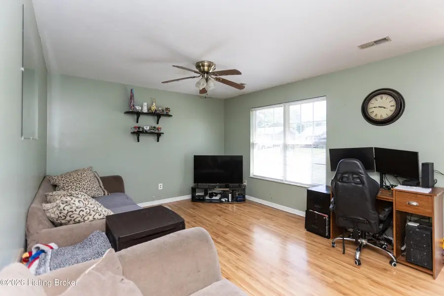 457 Earlywood Way, Louisville, KY 40229 - #3
