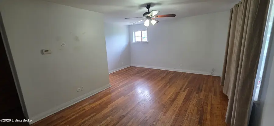 2216 Plantation Dr, Louisville, KY 40216 - #3