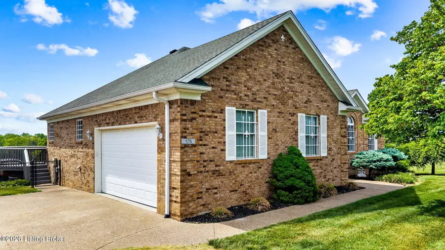 176 Mill Trace Ct, Shepherdsville, KY 40165 - #2