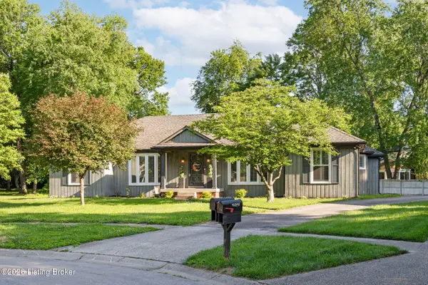 10303 Rock Falls Ct, Louisville, KY 40223