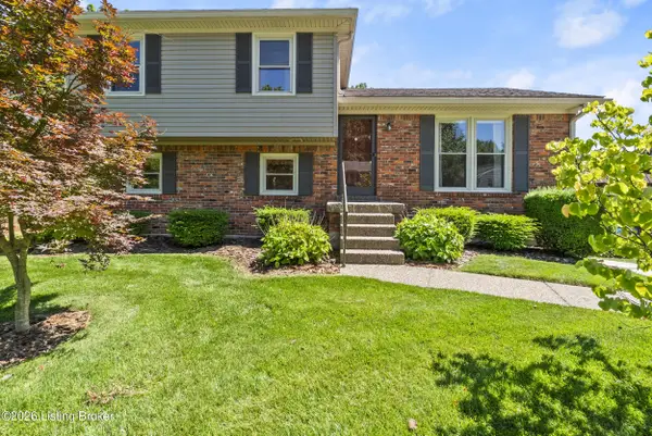 10802 Cherry Grove Ct, Jeffersontown, KY 40299