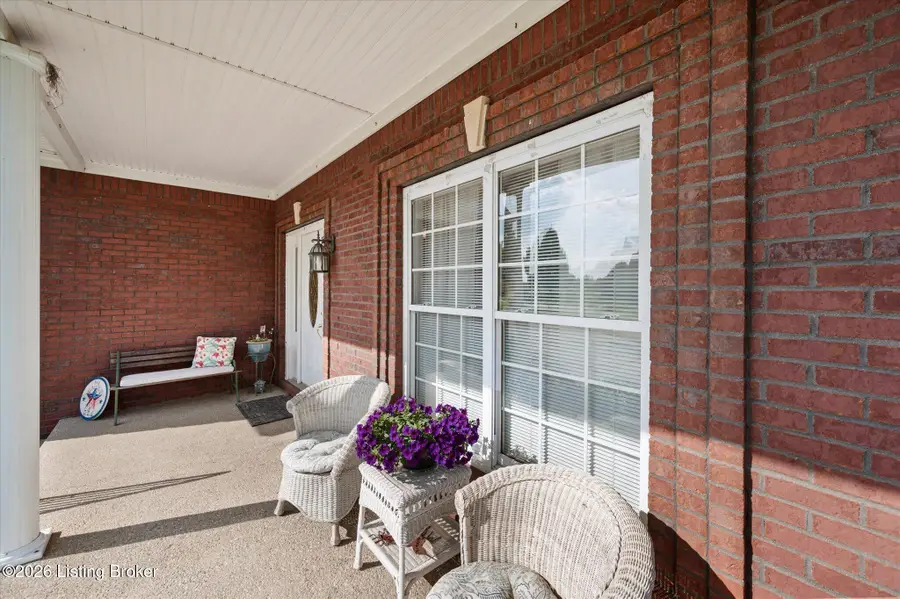 600 Ashbourne Dr, Shelbyville, KY 40065 - #2
