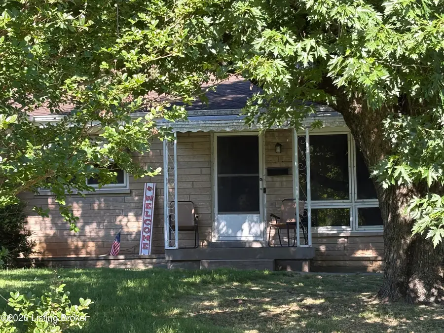 7800 Donegal Dr, Louisville, KY 40219 - #3