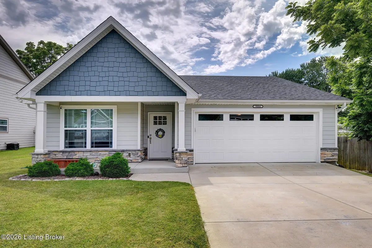 9004 Manslick Commons Dr, Louisville, KY 40219 - #1