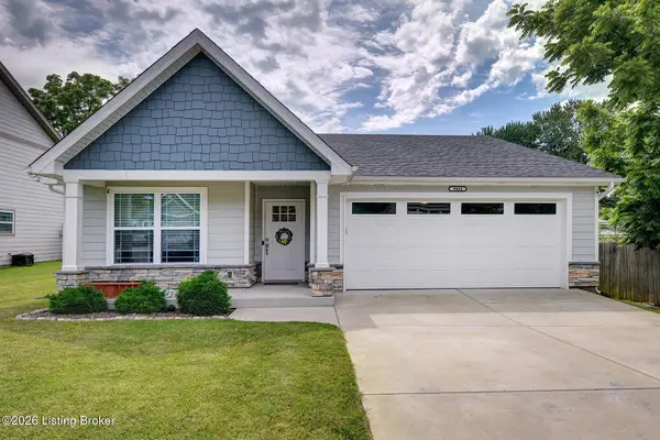 9004 Manslick Commons Dr, Louisville, KY 40219