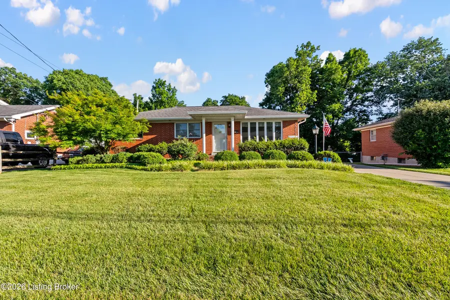 5314 Ronwood Dr, Louisville, KY 40219 - #2