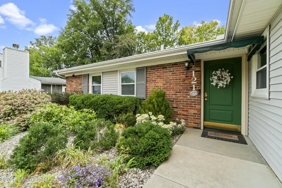 121 Blue Fields Rd, Louisville, KY 40223 - #2