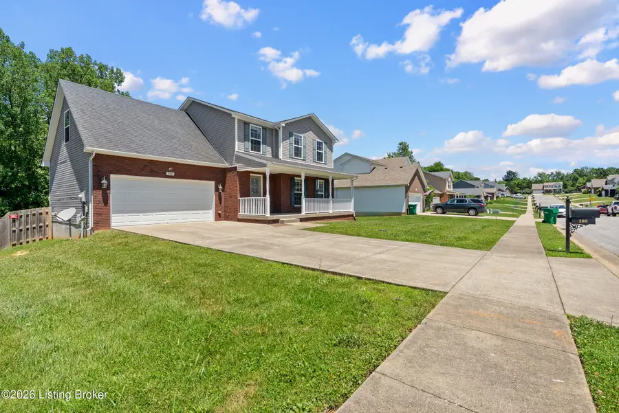 200 Huckaberry St, Elizabethtown, KY 42701 - #3