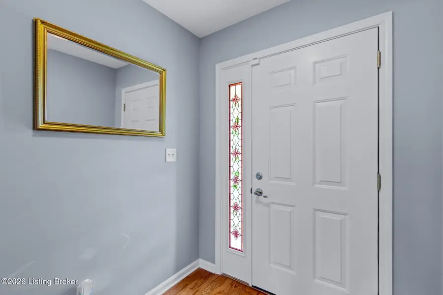6206 Winding Stream Dr, Louisville, KY 40272 - #2