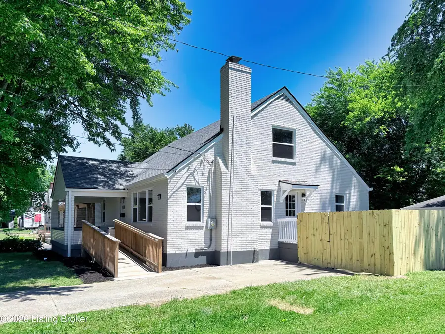 3639 Robin Dr, Louisville, KY 40216 - #2