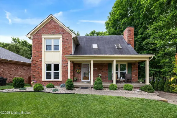 8602 Lambach Ln, Louisville, KY 40220