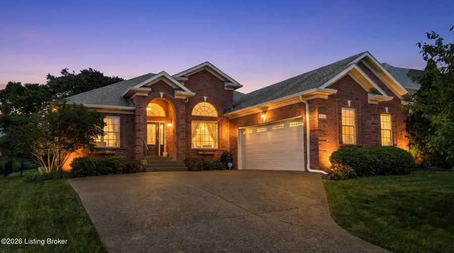 11105 Sewell Dr, Louisville, KY 40291 - #2