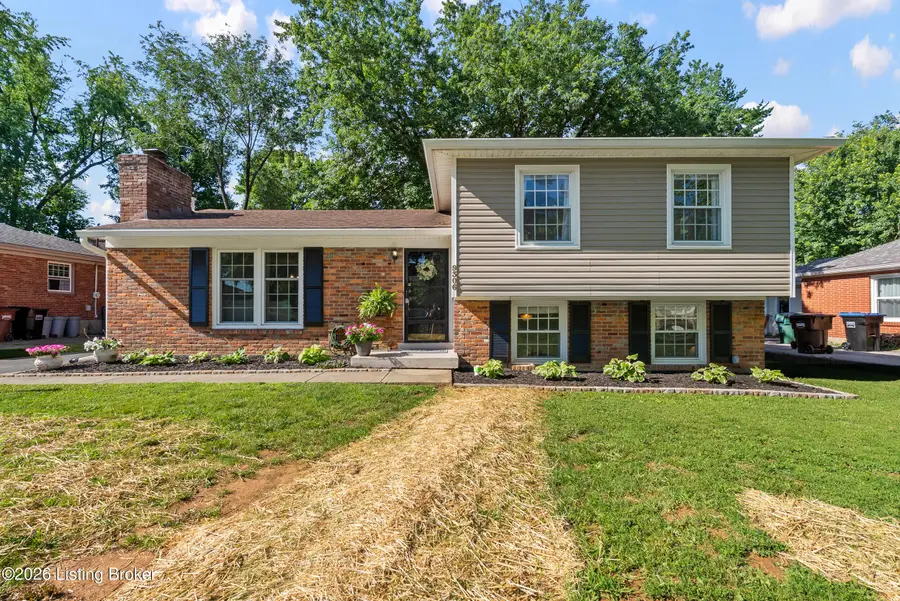 9306 Trentham Ln, Louisville, KY 40242 - #3