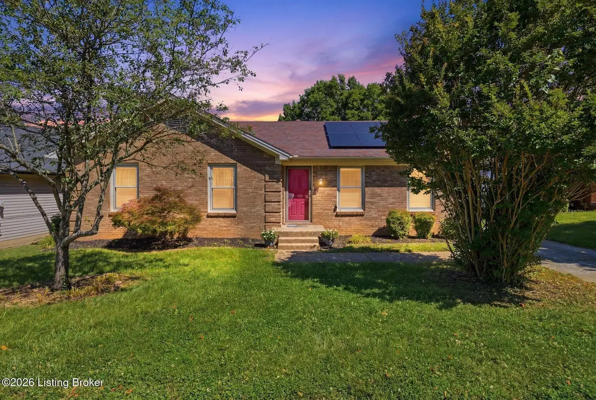 10305 Vantage Rd, Louisville, KY 40299 - #1