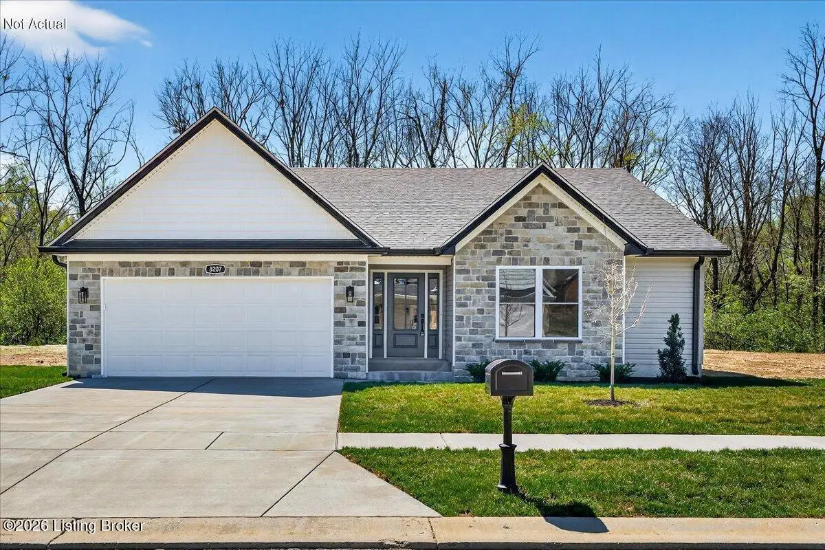 8212 Roseborough Rd, Louisville, KY 40228 - #1