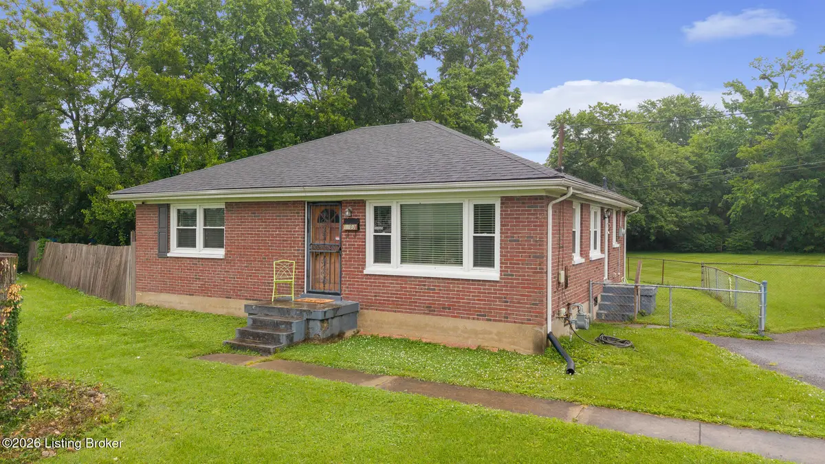 1703 Cardinal Ct, Louisville, KY 40216 - #1
