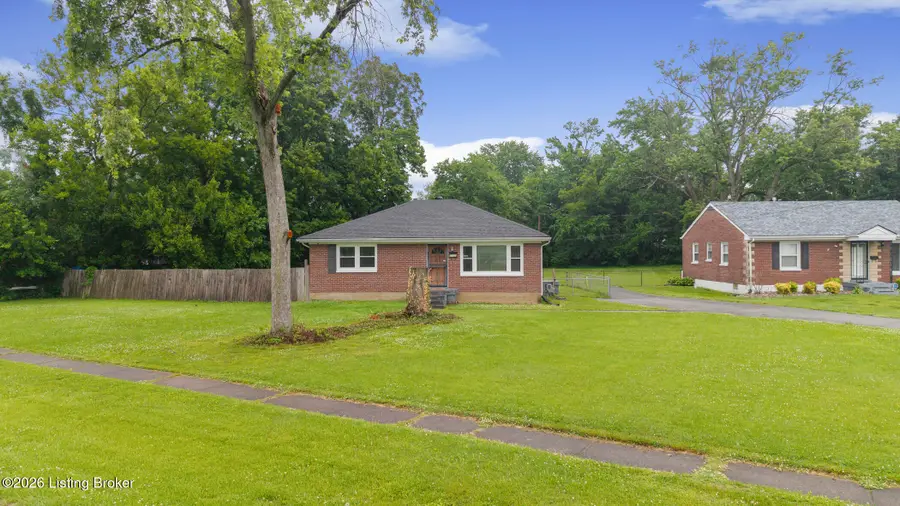 1703 Cardinal Ct, Louisville, KY 40216 - #3