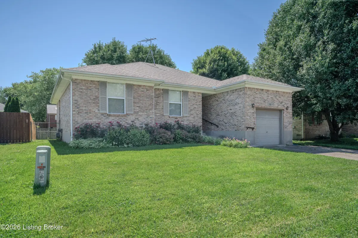 10835 Dorton Dr, Louisville, KY 40272 - #1