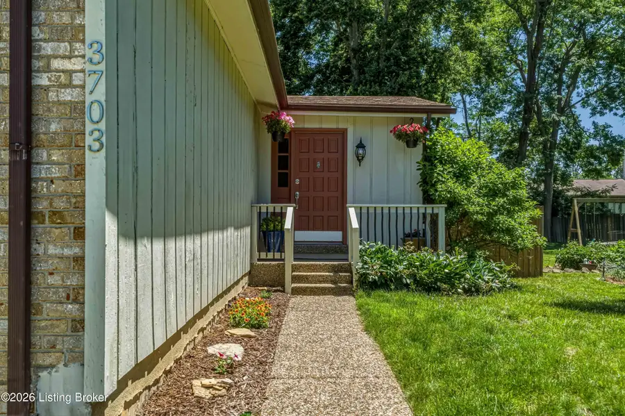 3703 Candlewood Way, Jeffersontown, KY 40299 - #2