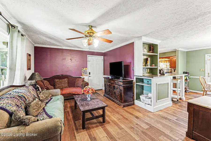 422 Locust Grove Rd, Shelbyville, KY 40065 - #2