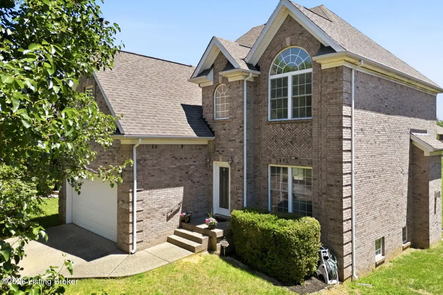 11043 Radleigh Ln, Louisville, KY 40291 - #2