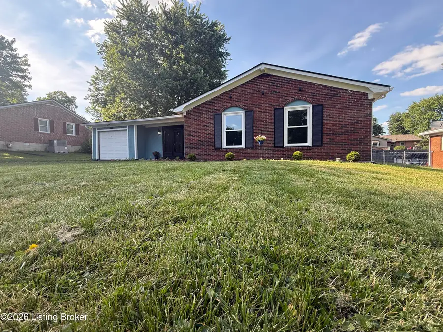 1047 Red Bird Ct, Shelbyville, KY 40065 - #3