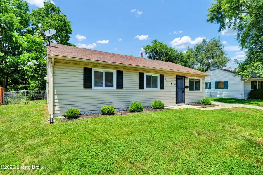 4901 Seville Dr, Louisville, KY 40272 - #3