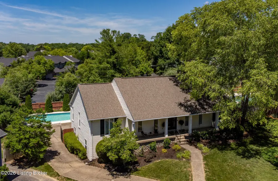 6903 Timber Bluff Ct, Prospect, KY 40059 - #2