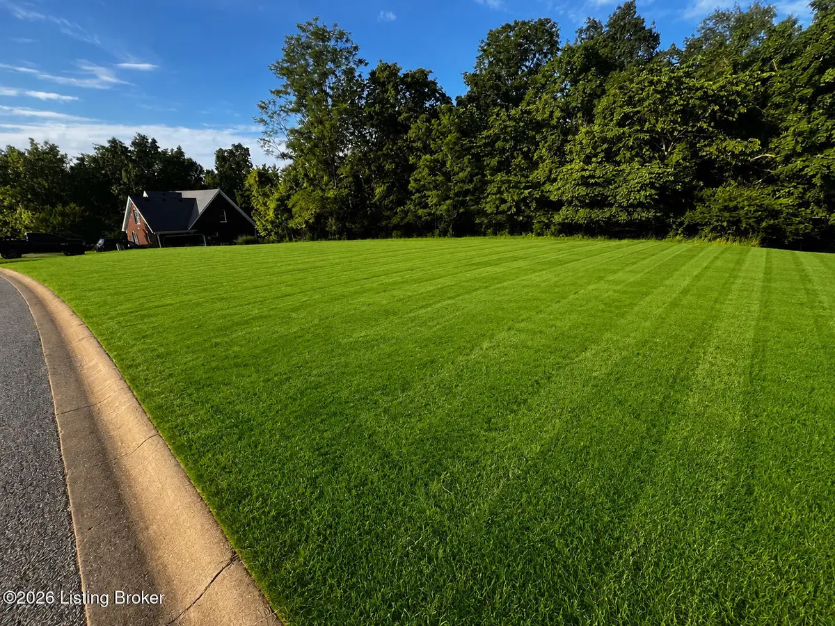 1834 Grand Ridge Rd, Louisville, KY 40214 - #1