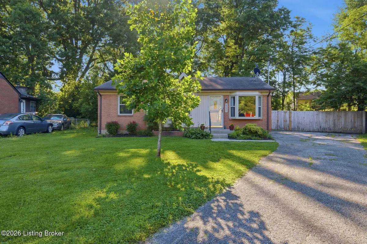 7605 Nannette Ct, Louisville, KY 40258 - #1