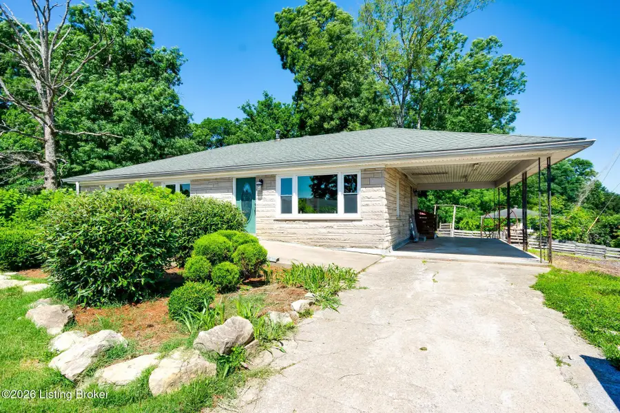 589 Wheeler Ln, Mount Washington, KY 40047 - #2