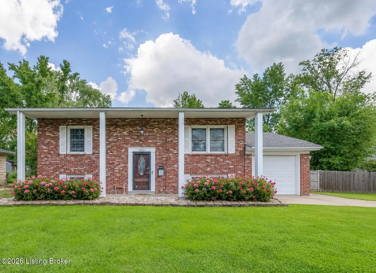 7211 Windemere Dr, Louisville, KY 40214 - #1