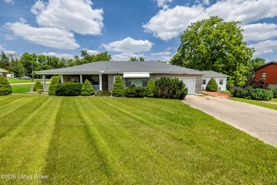 828 W Elm Rd, Radcliff, KY 40160 - #2