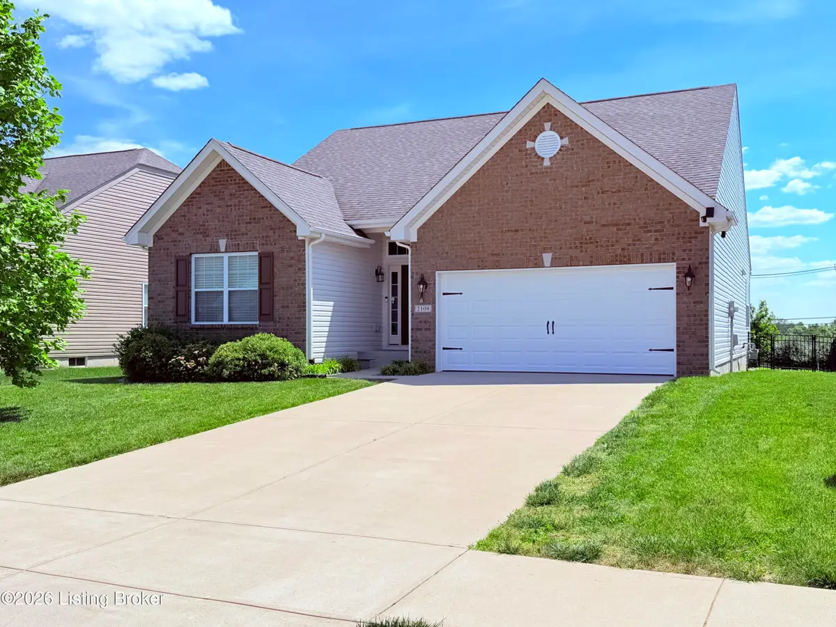2108 Meadows Edge Ln, Louisville, KY 40245 - #1