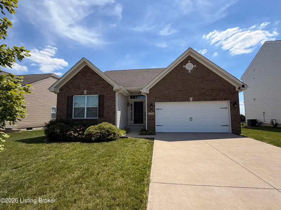 2108 Meadows Edge Ln, Louisville, KY 40245 - #2