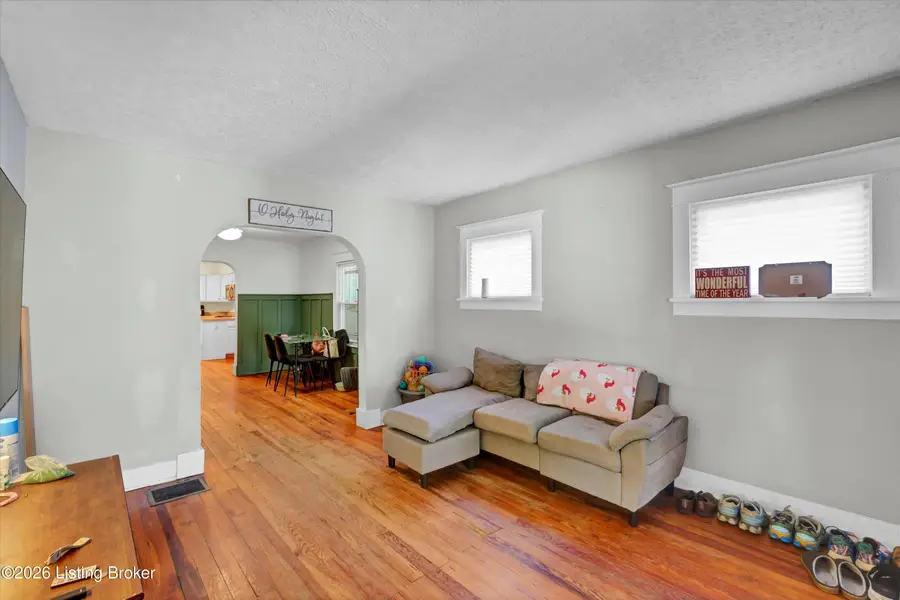 929 Denmark St, Louisville, KY 40215 - #3
