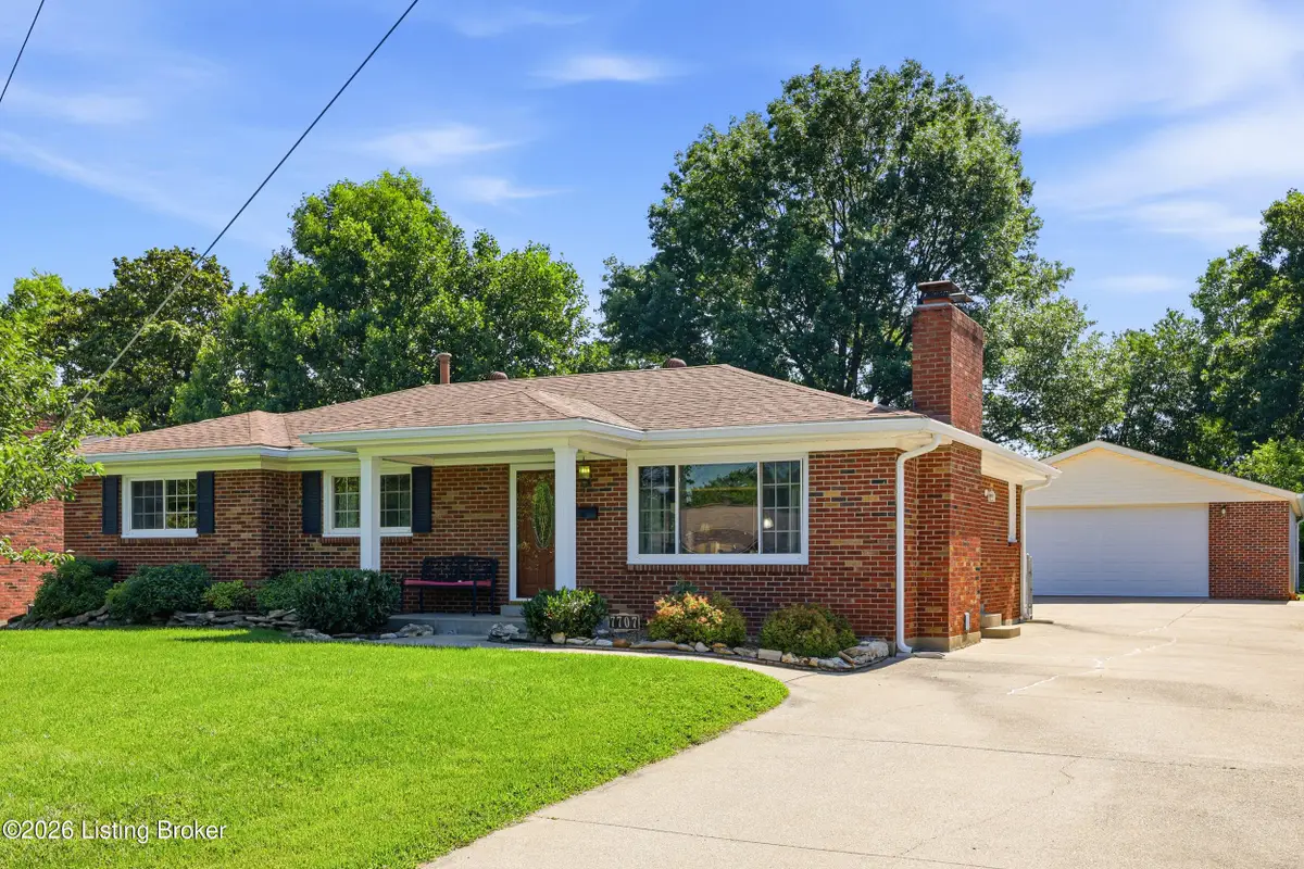 7707 Tip Top Ln, Louisville, KY 40219 - #1