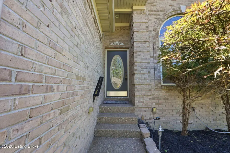 7317 Quindero Run Rd, Louisville, KY 40228 - #2