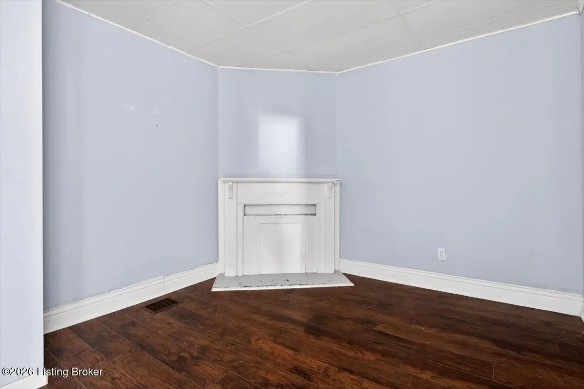 502 Denmark St, Louisville, KY 40215 - #1