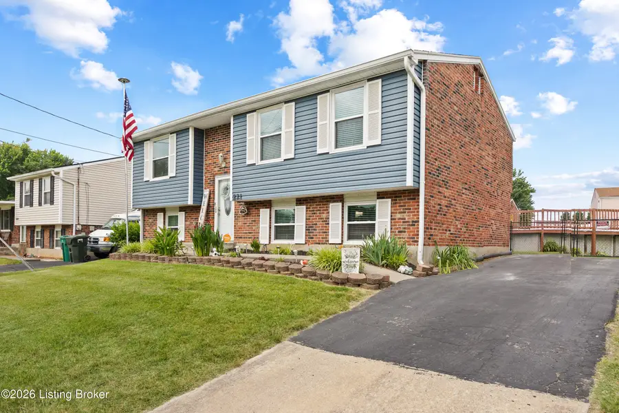 221 N Skyline Dr, Louisville, KY 40229 - #3