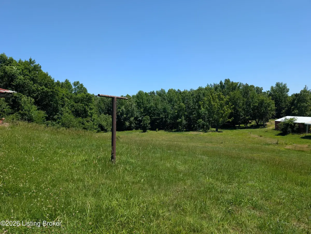 2704 Deatsville Rd, Shepherdsville, KY 40165 - #1