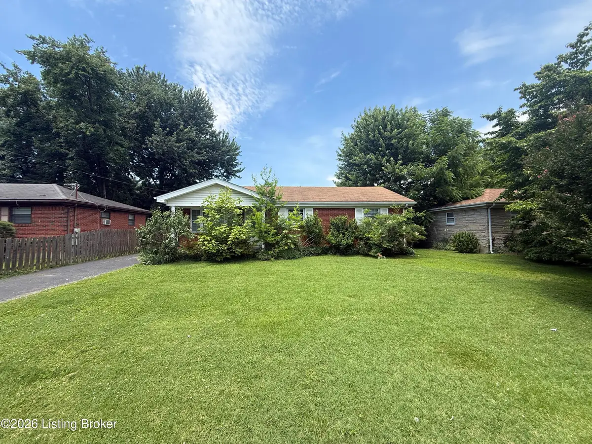 9404 Thor Ave, Louisville, KY 40229 - #1