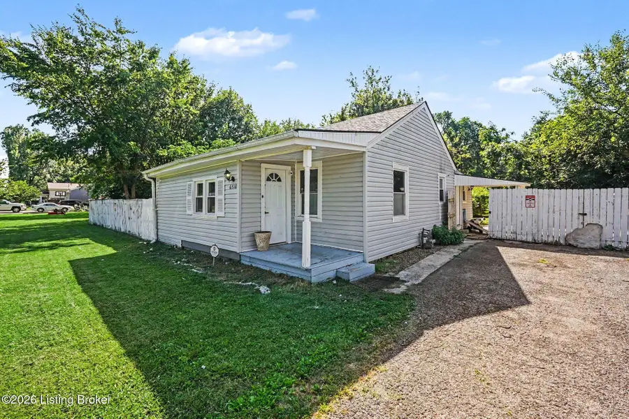 6518 Elmwood St, Louisville, KY 40216 - #2
