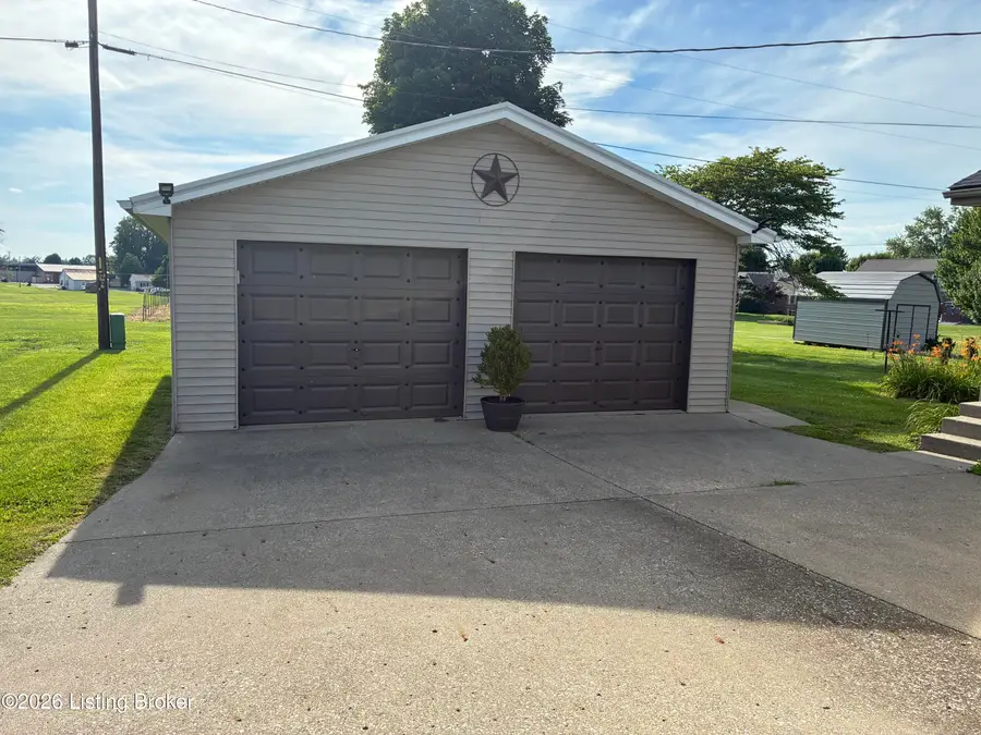 714 Westland Dr, Lebanon, KY 40033 - #3
