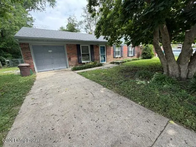 10105 Whipps Mill Rd, Louisville, KY 40223 - #1