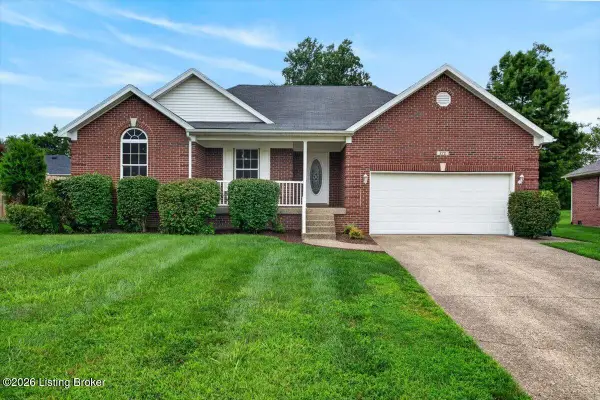 272 River Edge Dr, Shepherdsville, KY 40165